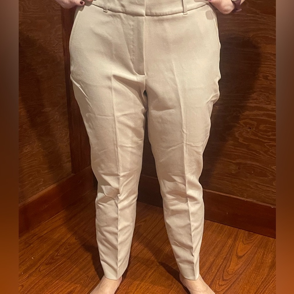 WHBM curvy short slim ankle pants in biscotti